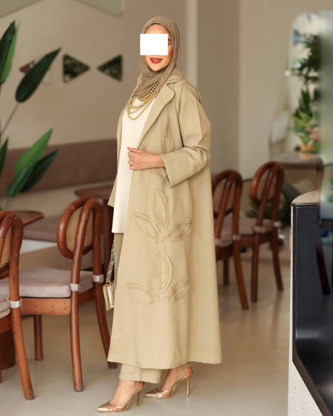 Textured Leaf Chamois Coat Set – Beige