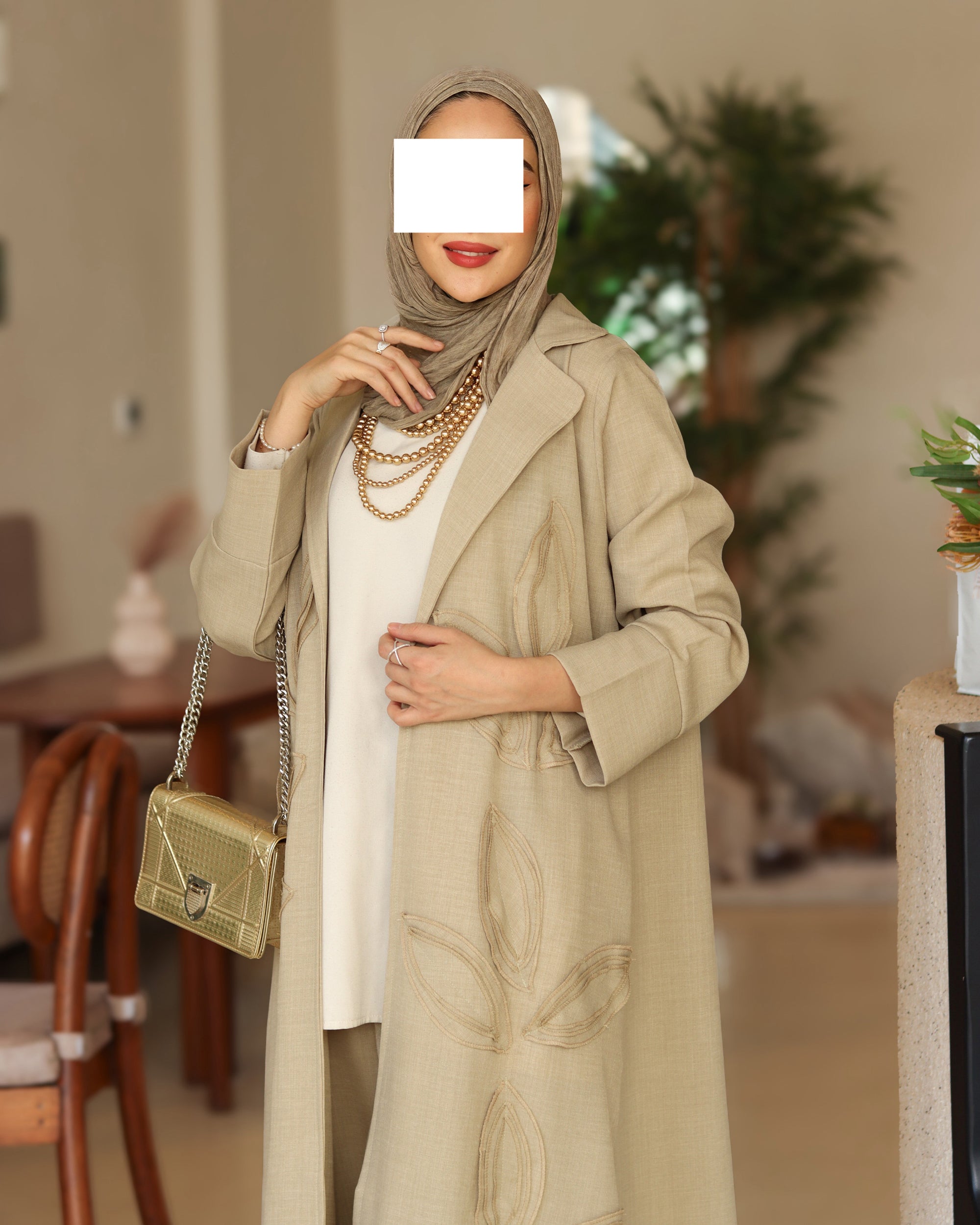 Textured Leaf Chamois Coat Set – Beige