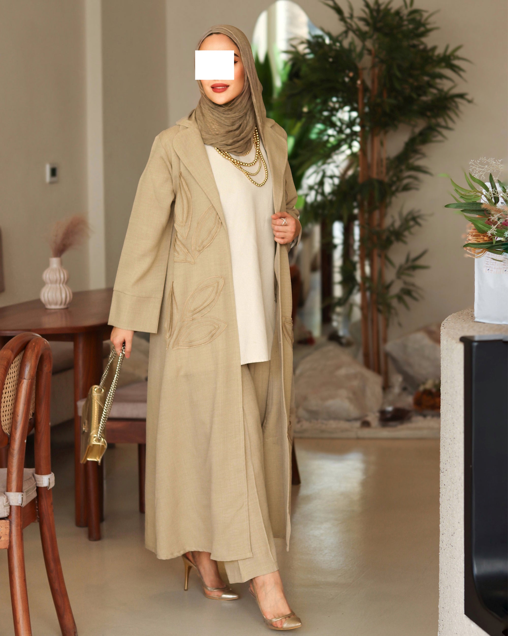Textured Leaf Chamois Coat Set – Beige