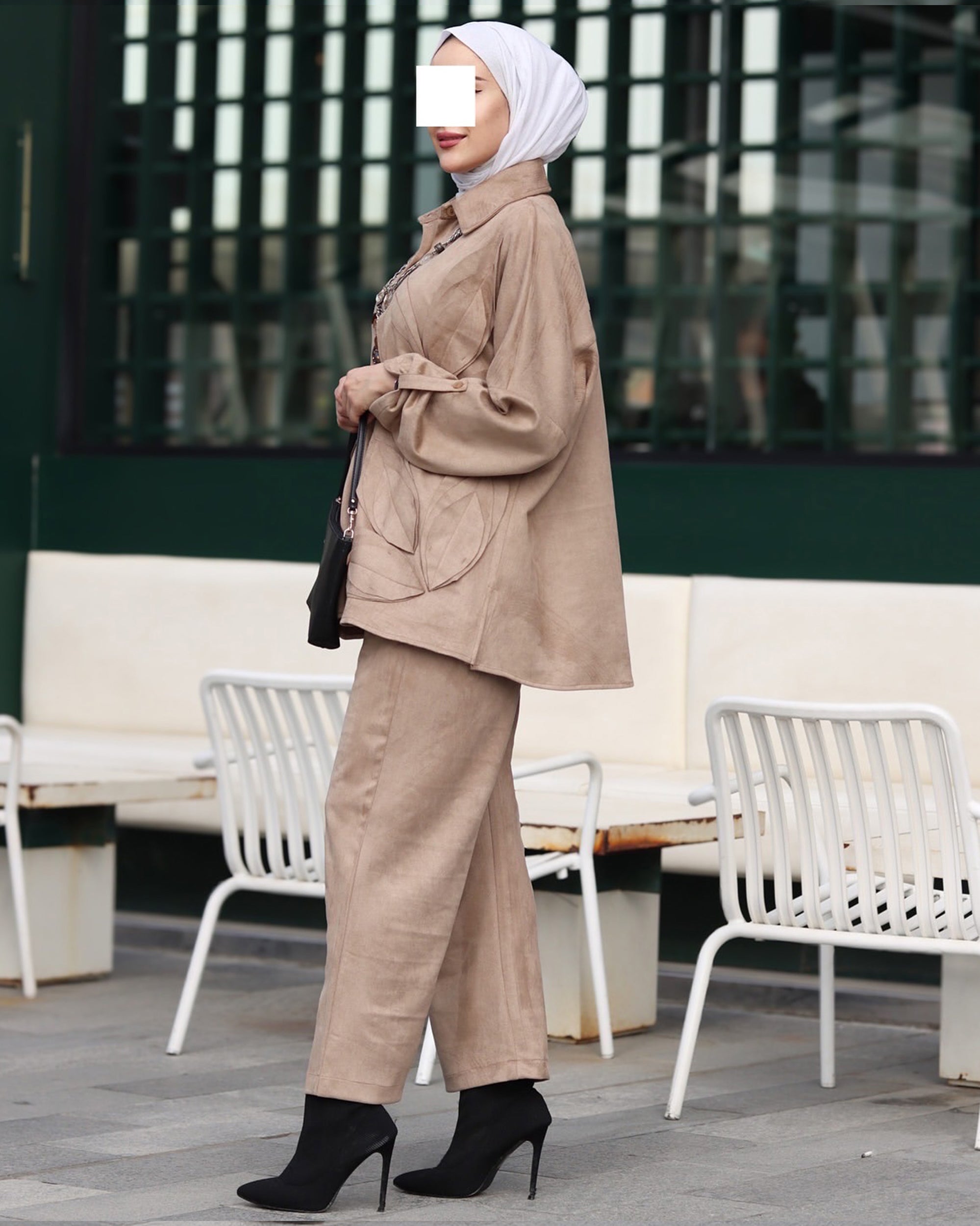 طقم شمواه بأوراق مزخرفة - لون بني رمادي