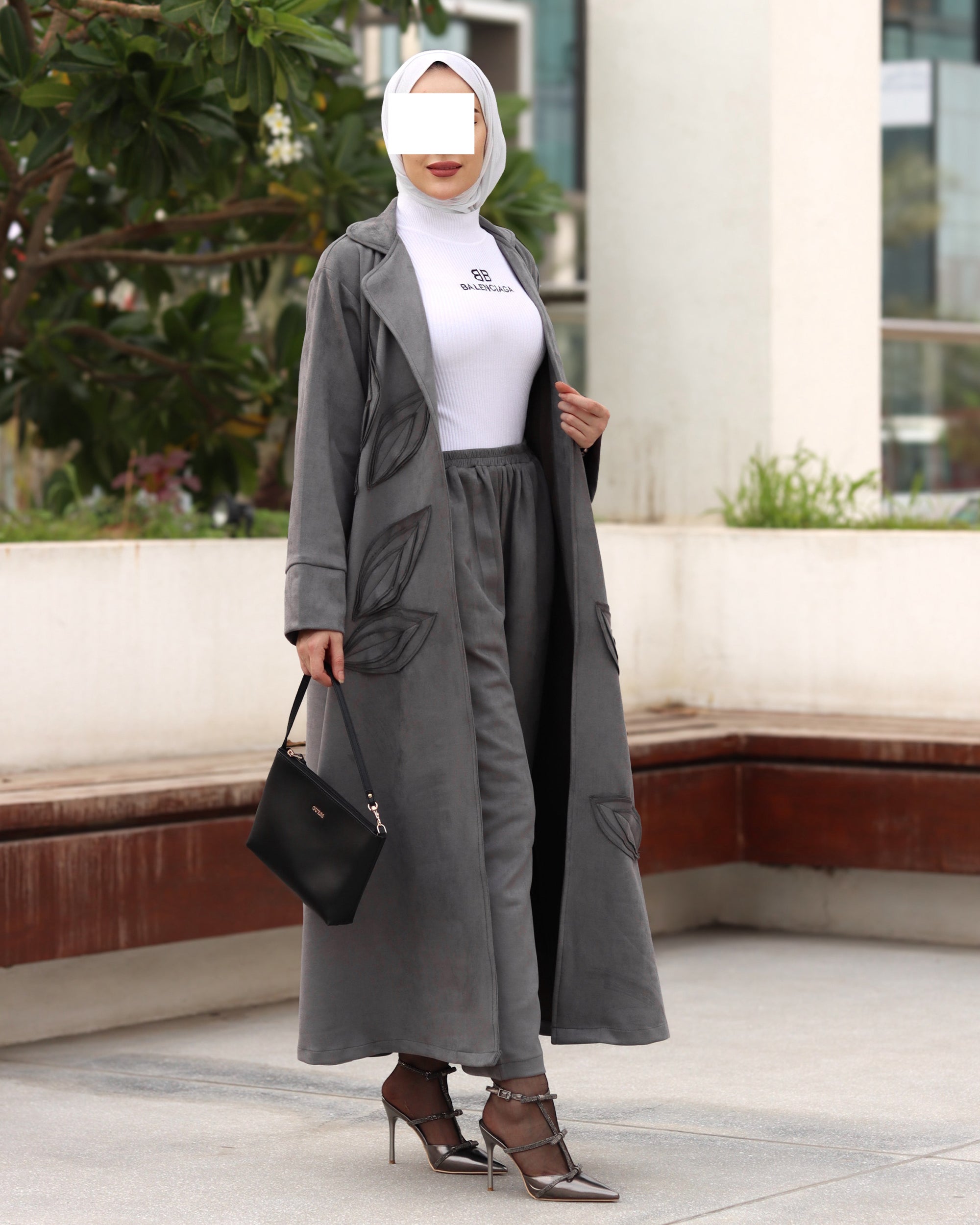 طقم معطف من جلد الشامواه بنقشة أوراق الشجر - رمادي فحمي