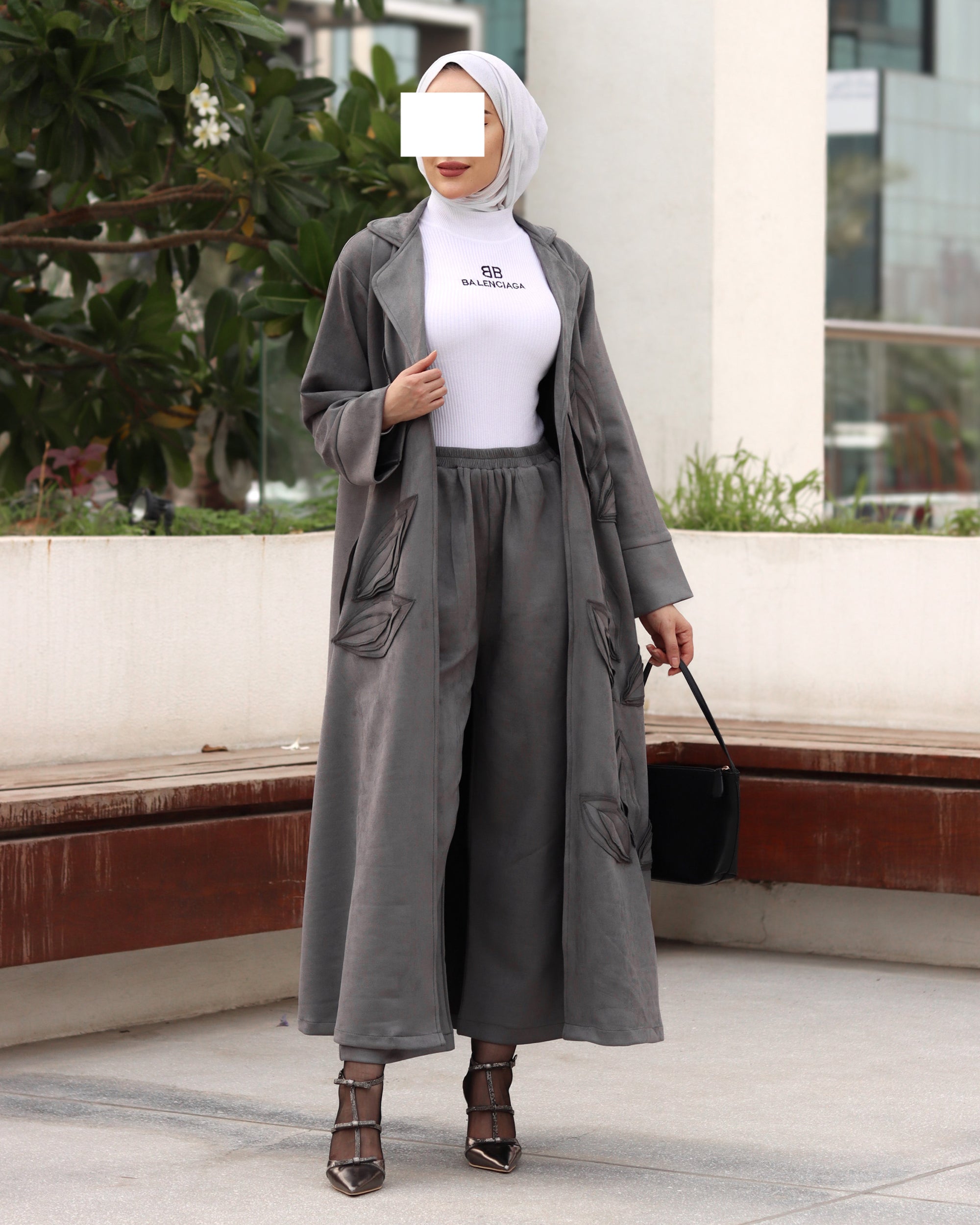 طقم معطف من جلد الشامواه بنقشة أوراق الشجر - رمادي فحمي