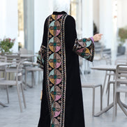 درّاعة مخمل مطرزة – أسود كلاسيك