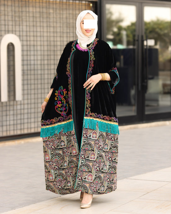 Embroidered Velvet Daraa 2-Piece – Black & Teal Fringe