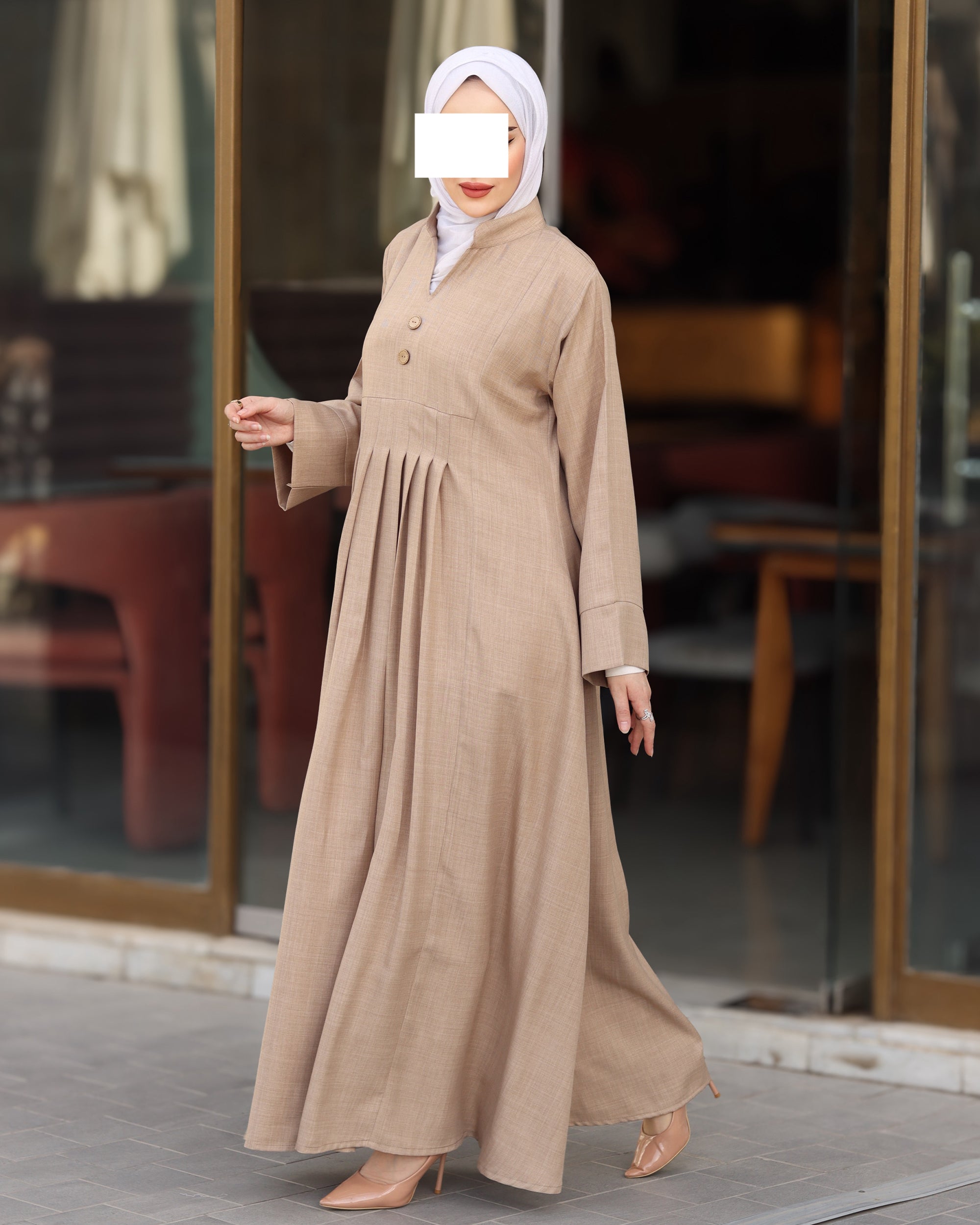 Pleated Linen Nafnouf – Sand Beige