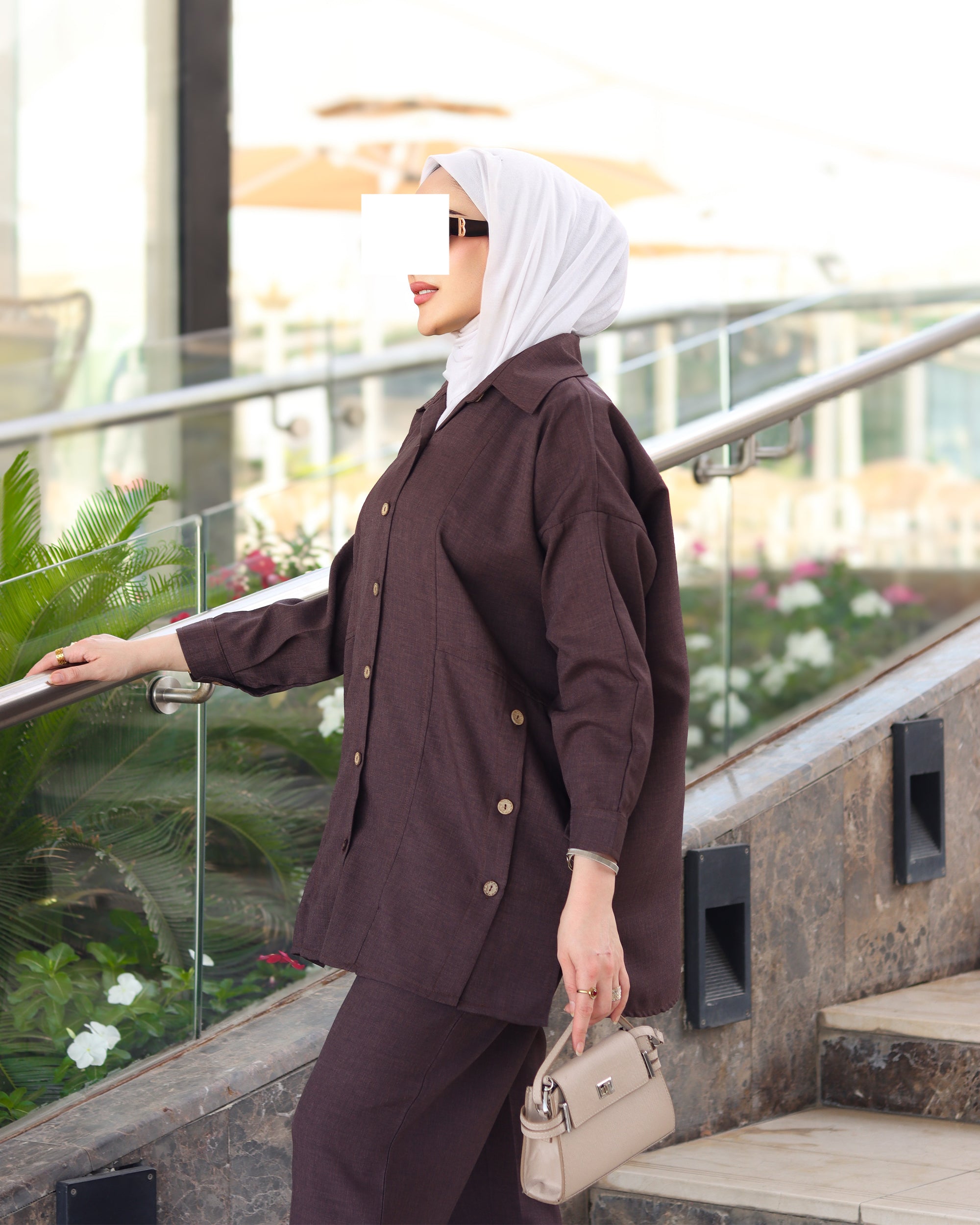 بدلة كتان بتفاصيل أزرار – بني شوكولاتة