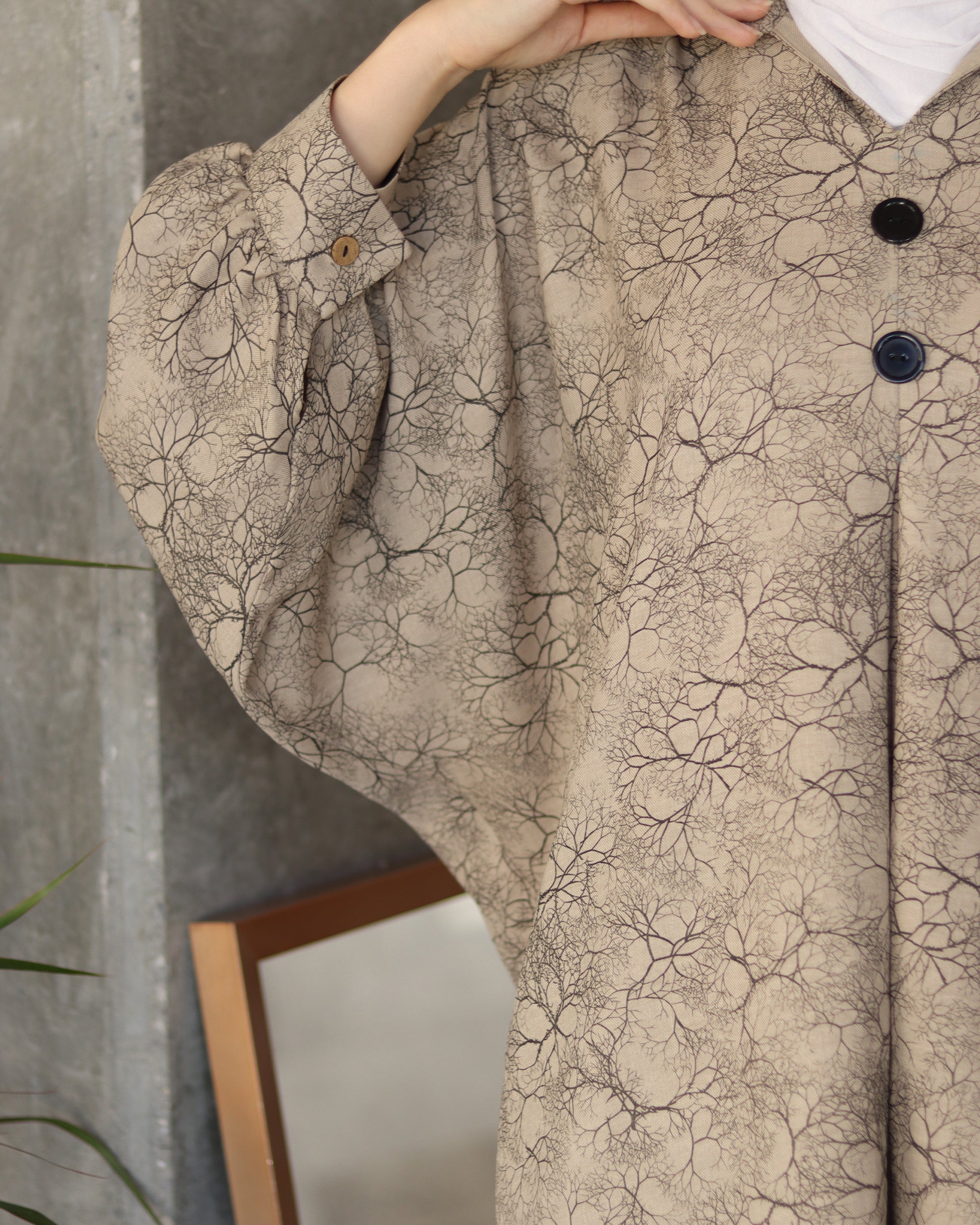 Floral Lucy & Barbie Suit – Taupe Black