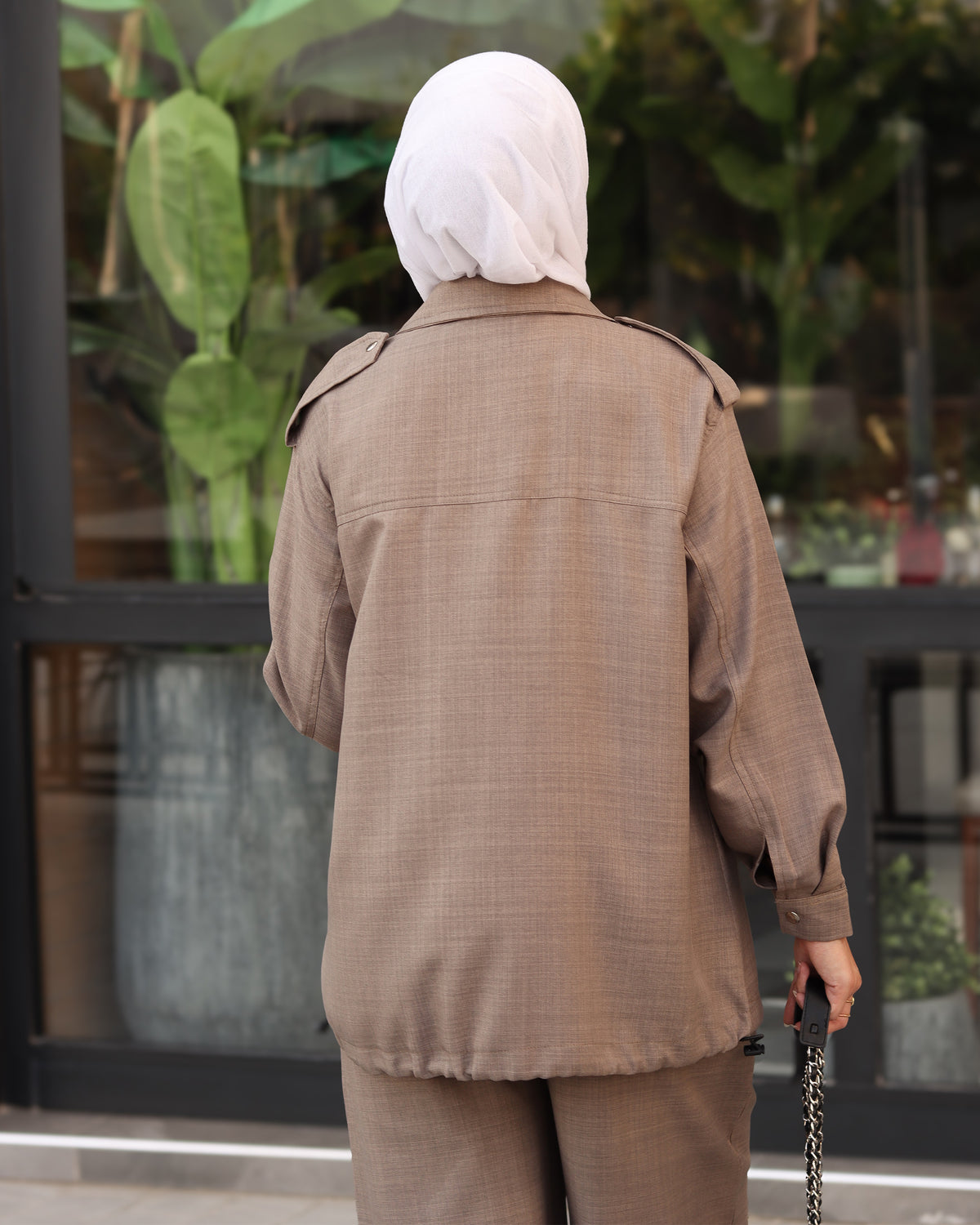 طقم جاكيت وبنطلون لوسي عملي – رمادي داكن